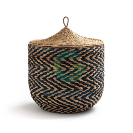 woven-water-hyacinth-basket-with-lid
