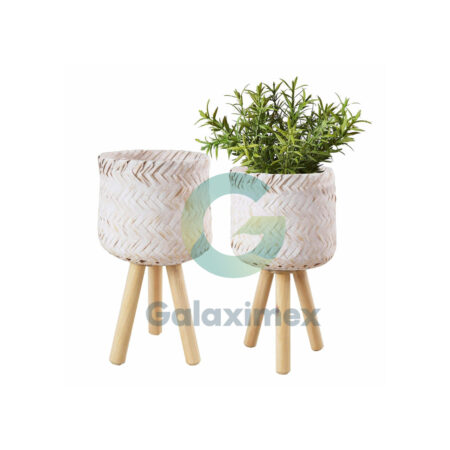 woven-planter-with-legs