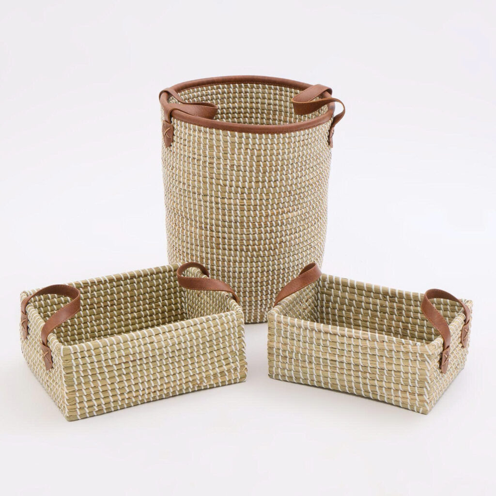storage-baskets-with-leather-rim